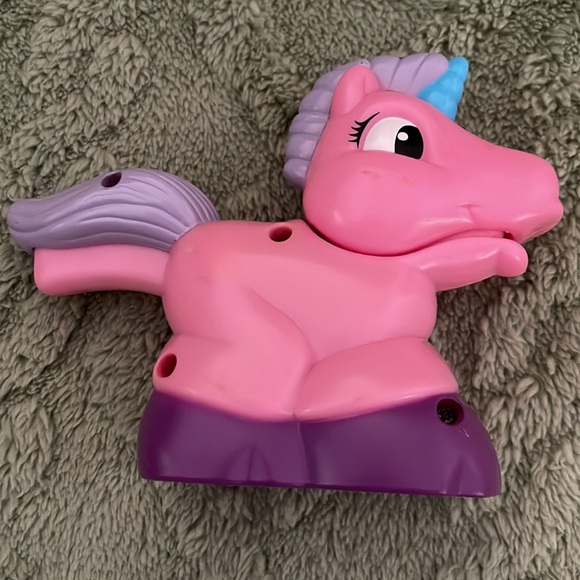 💞 Preloved Fisher Price Musicql Unicorn Flashlight 🔦 - Picture 4 of 8